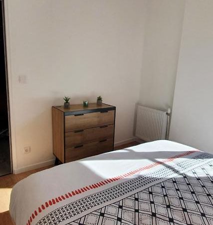 Appartement D'Hippolyte - Vue Musee Rimbaud Charleville-Mézières 外观 照片