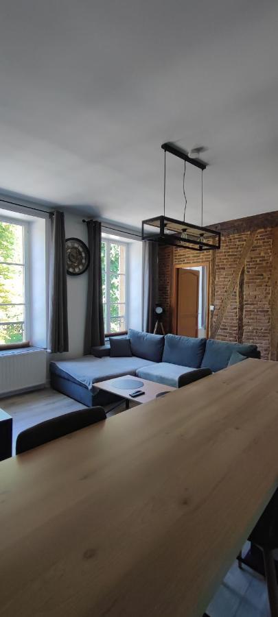 Appartement D'Hippolyte - Vue Musee Rimbaud Charleville-Mézières 外观 照片